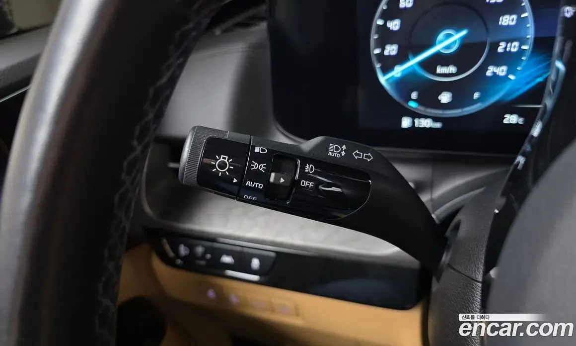 Kia Carnival 2023 3.5 автомат (гидро), фото 28 Kia Carnival 2023 3.5 автомат (гидро), фото 28