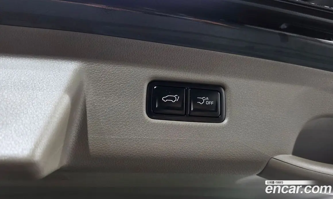 Kia Carnival 2024 3.5 автомат (гидро), фото 24 Kia Carnival 2024 3.5 автомат (гидро), фото 24