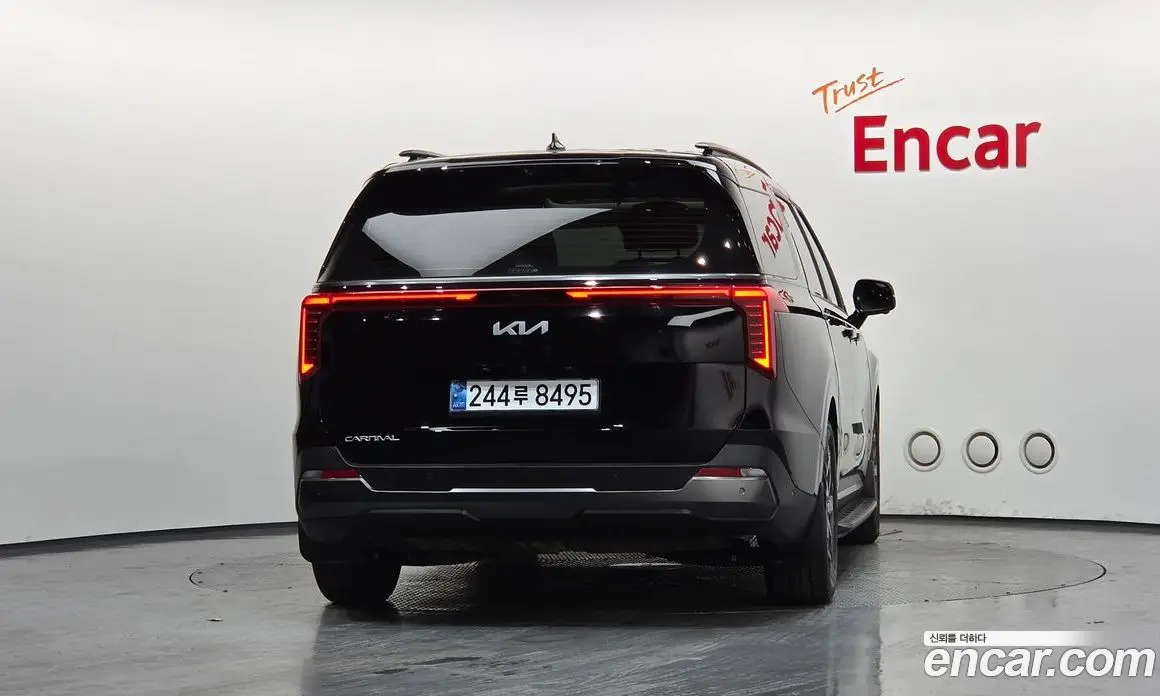 Kia Carnival 2024 3.5 автомат (гидро), фото 4 Kia Carnival 2024 3.5 автомат (гидро), фото 4