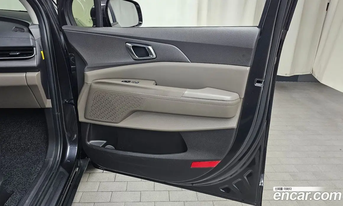 Kia Carnival 2025 3.5 автомат (гидро), фото 14 Kia Carnival 2025 3.5 автомат (гидро), фото 14