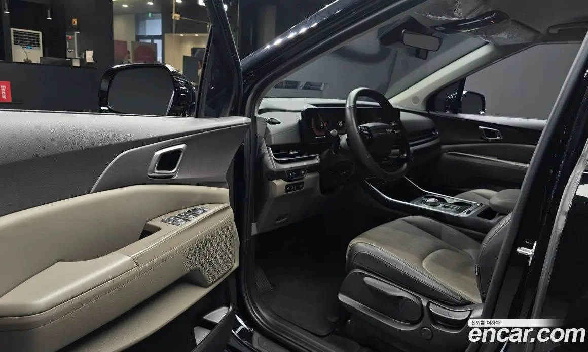 Kia Carnival 2025 2.2 автомат (гидро), фото 13 Kia Carnival 2025 2.2 автомат (гидро), фото 13