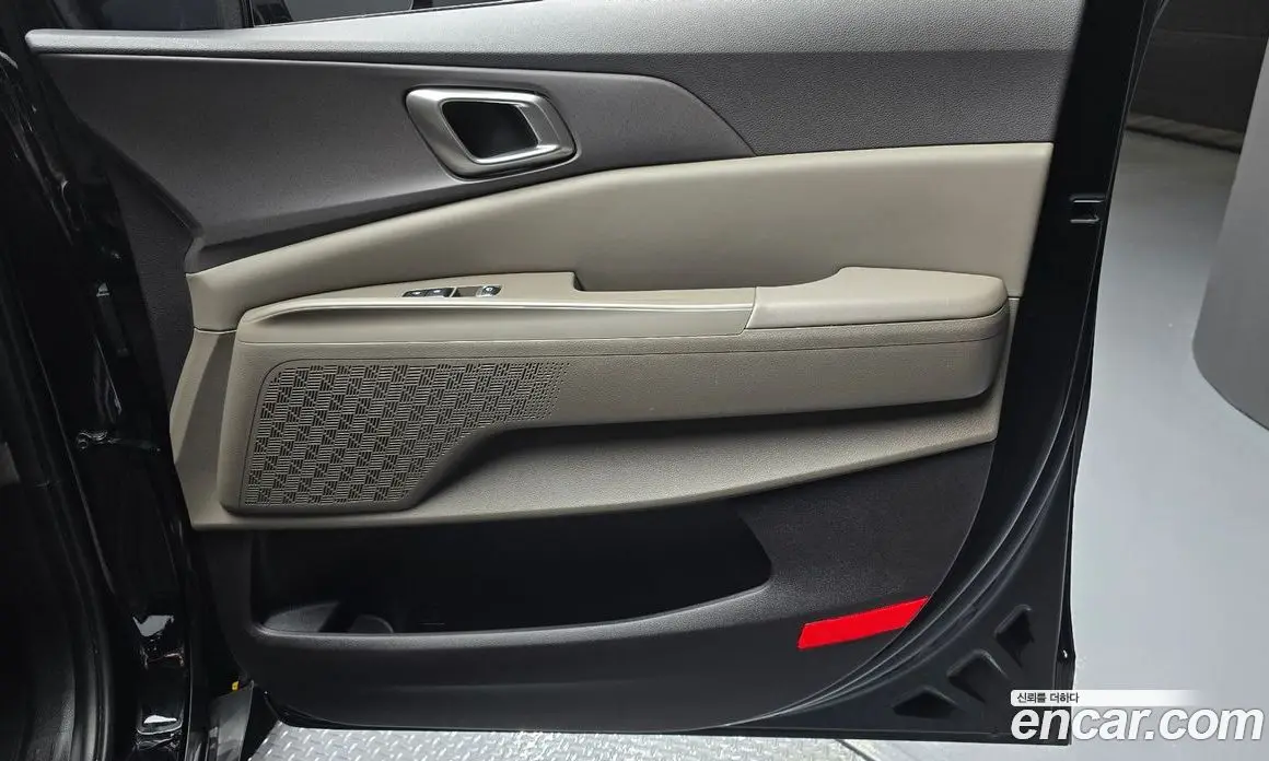 Kia Carnival 2025 2.2 автомат (гидро), фото 15 Kia Carnival 2025 2.2 автомат (гидро), фото 15