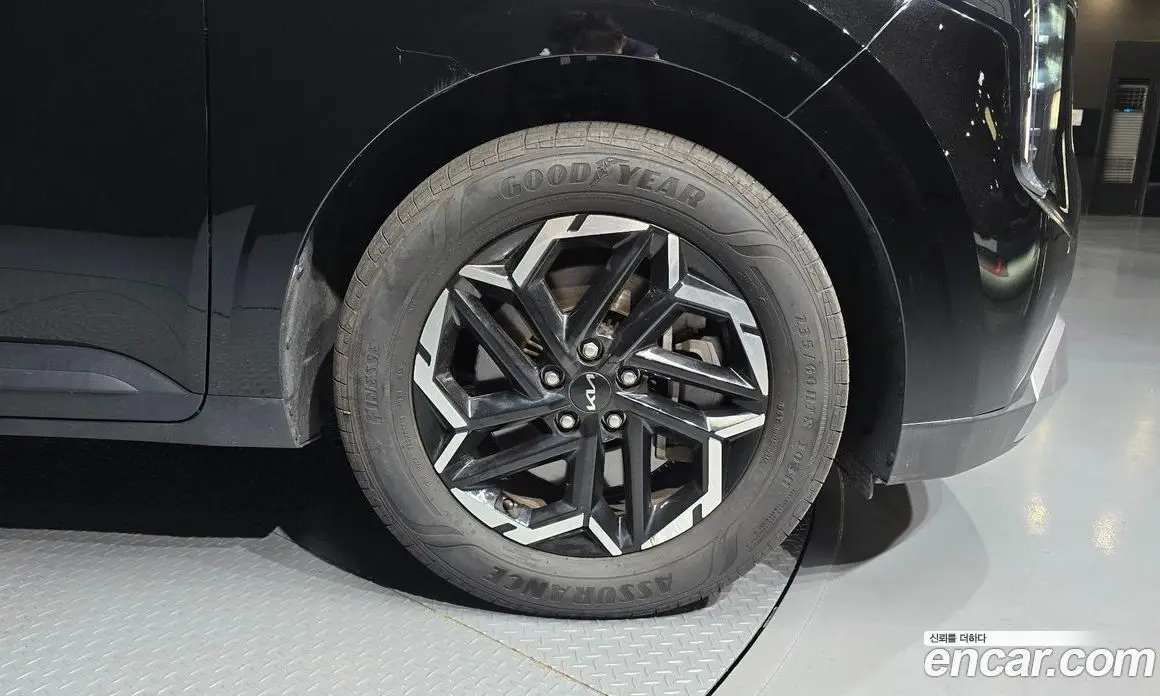 Kia Carnival 2025 2.2 автомат (гидро), фото 7 Kia Carnival 2025 2.2 автомат (гидро), фото 7