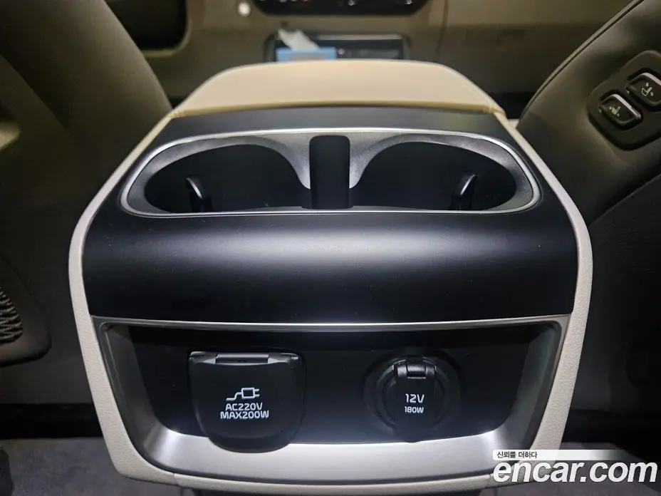 Kia Carnival 2026 1.6 автомат (гидро), фото 14 Kia Carnival 2026 1.6 автомат (гидро), фото 14