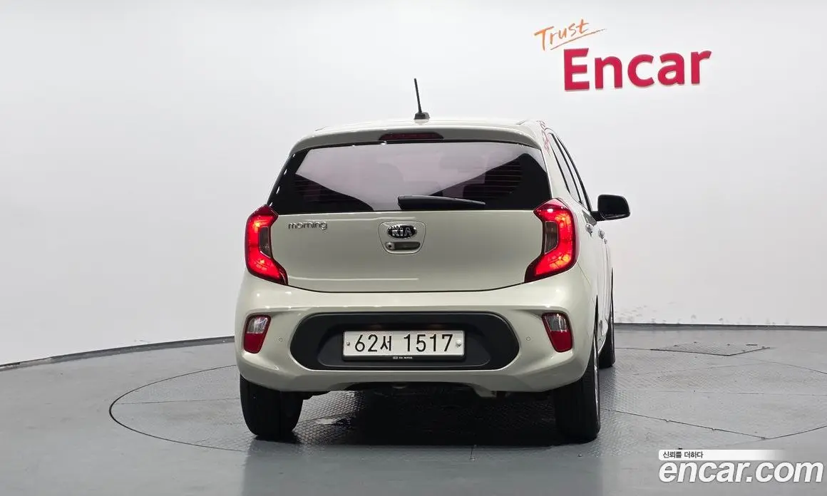 Kia Morning 2017 1.0 автомат (гидро), фото 3 Kia Morning 2017 1.0 автомат (гидро), фото 3