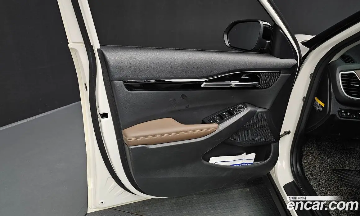 Kia Seltos 2019 1.6 автомат (гидро), фото 14 Kia Seltos 2019 1.6 автомат (гидро), фото 14