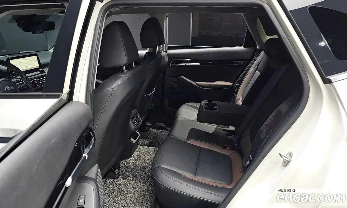 Kia Seltos 2019 1.6 автомат (гидро), фото 17 Kia Seltos 2019 1.6 автомат (гидро), фото 17