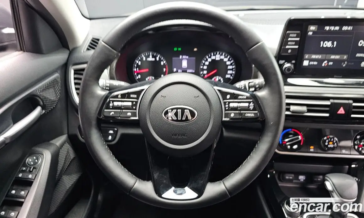 Kia Seltos 2020 1.6 автомат (гидро), фото 12 Kia Seltos 2020 1.6 автомат (гидро), фото 12