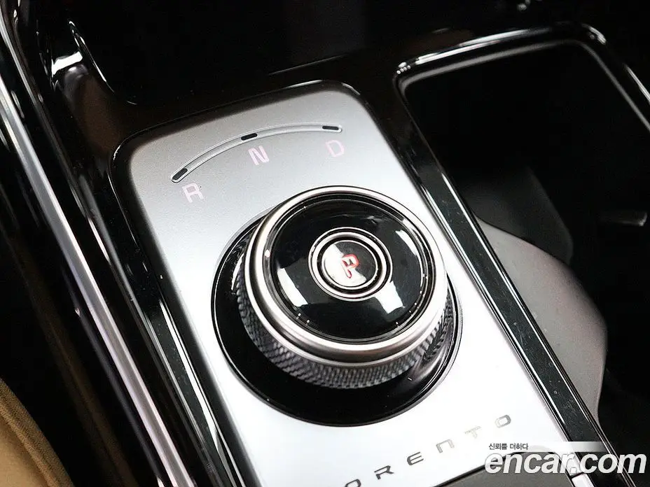 Kia Sorento 2023 1.6 автомат (гидро), фото 14