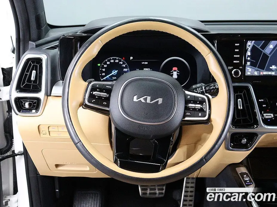 Kia Sorento 2023 1.6 автомат (гидро), фото 17