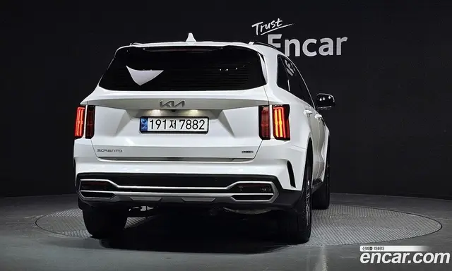 Kia Sorento 2023 1.6 автомат (гидро), миниатюра 4