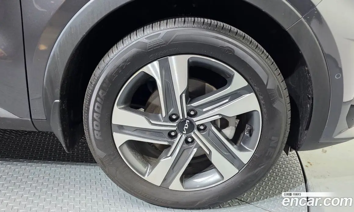 Kia Sorento 2023 1.6 автомат (гидро), фото 5 Kia Sorento 2023 1.6 автомат (гидро), фото 5