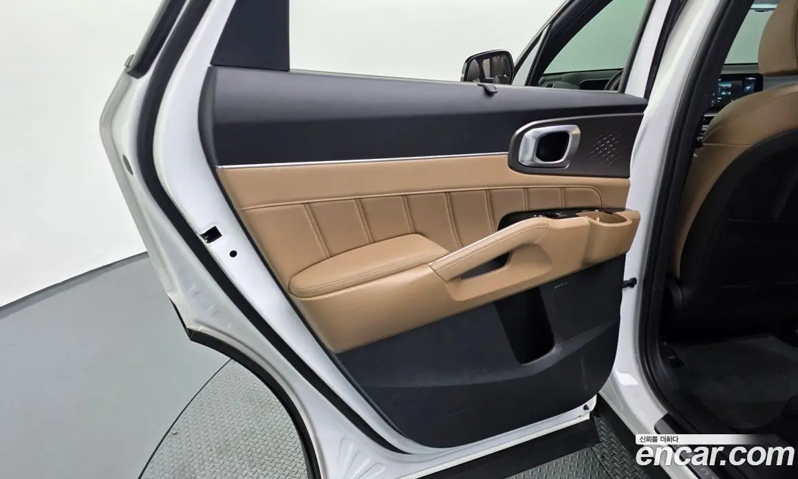 Kia Sorento 2024 1.6 автомат (гидро), фото 15 Kia Sorento 2024 1.6 автомат (гидро), фото 15