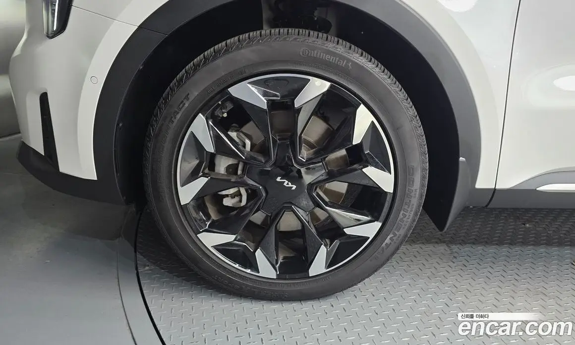 Kia Sorento 2025 2.5 автомат (гидро), фото 5 Kia Sorento 2025 2.5 автомат (гидро), фото 5