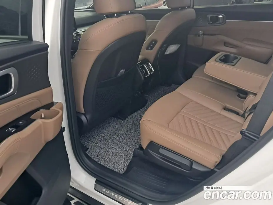 Kia Sorento 2025 1.6 автомат (гидро), фото 14 Kia Sorento 2025 1.6 автомат (гидро), фото 14
