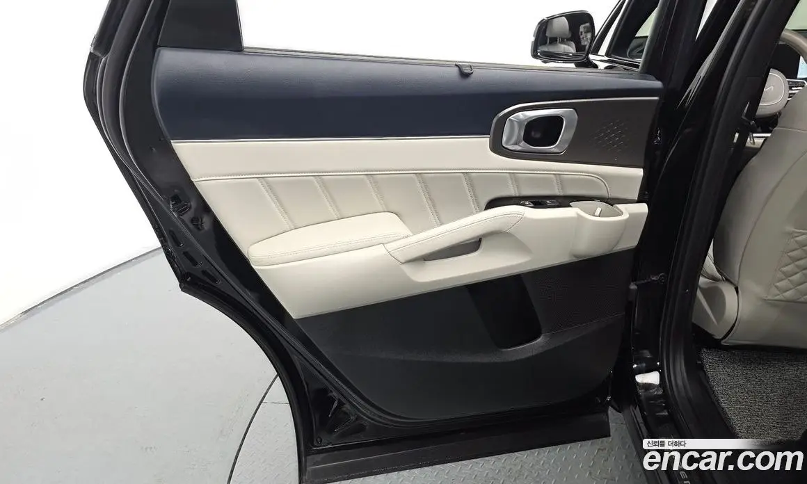 Kia Sorento 2025 1.6 автомат (гидро), фото 14 Kia Sorento 2025 1.6 автомат (гидро), фото 14