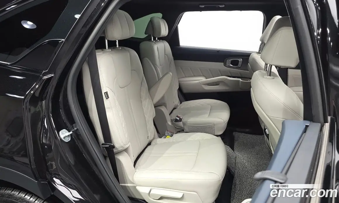 Kia Sorento 2025 1.6 автомат (гидро), фото 16 Kia Sorento 2025 1.6 автомат (гидро), фото 16