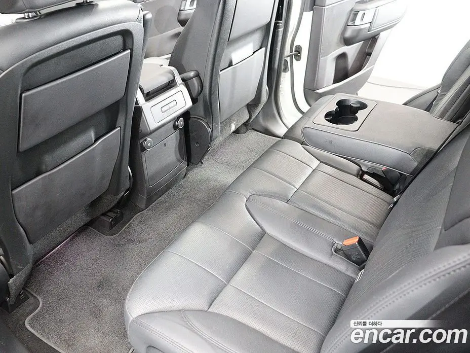 Land Rover Discovery 2019 2.0 автомат (гидро), фото 16 Land Rover Discovery 2019 2.0 автомат (гидро), фото 16