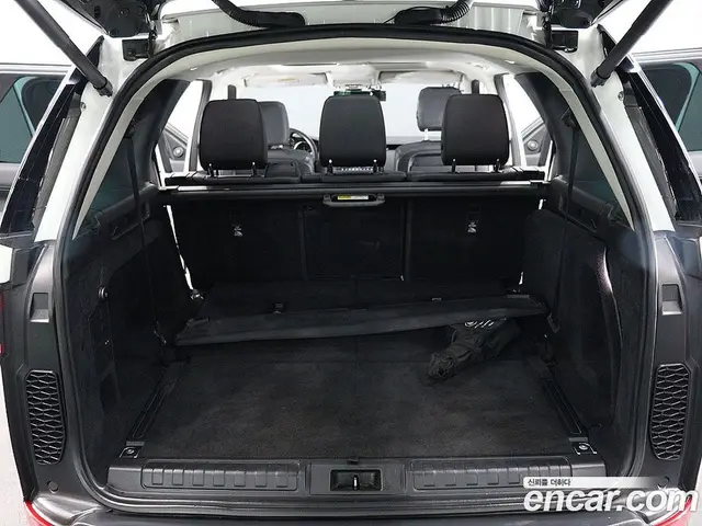 Land Rover Discovery 2019 2.0 автомат (гидро), миниатюра 5 Land Rover Discovery 2019 2.0 автомат (гидро), миниатюра 5