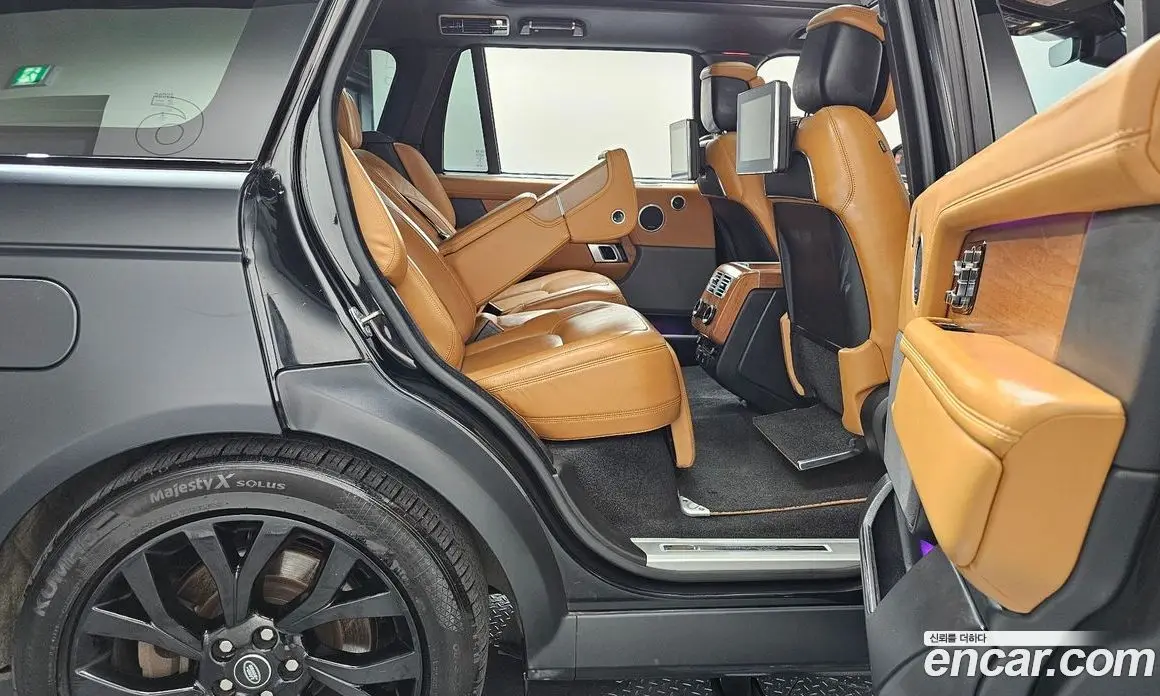 Land Rover Range Rover 2018 4.4 автомат (гидро), фото 11 Land Rover Range Rover 2018 4.4 автомат (гидро), фото 11