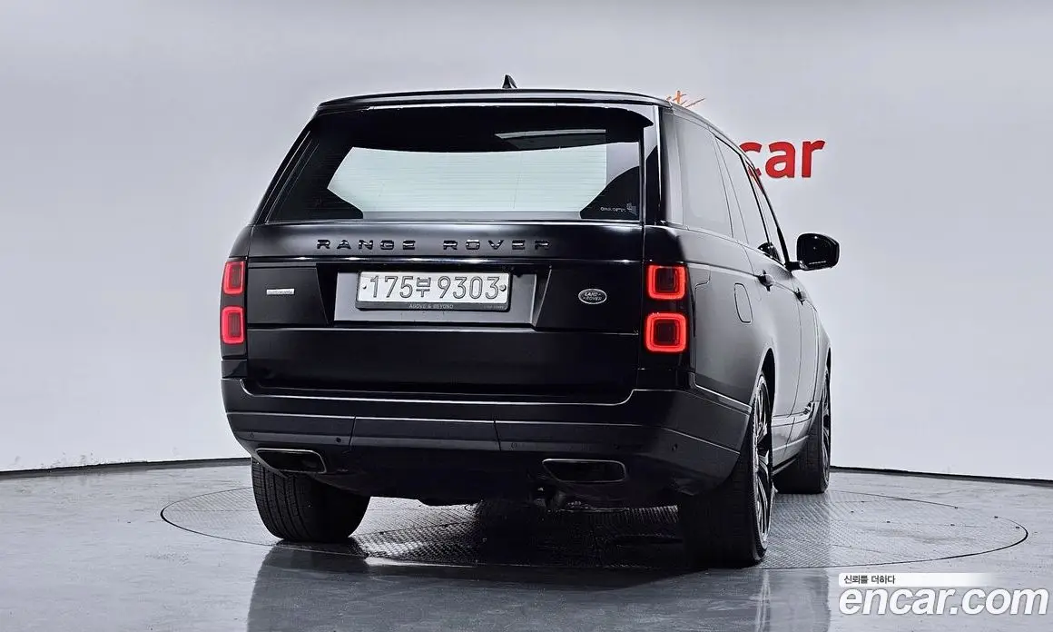 Land Rover Range Rover 2018 4.4 автомат (гидро), фото 4 Land Rover Range Rover 2018 4.4 автомат (гидро), фото 4