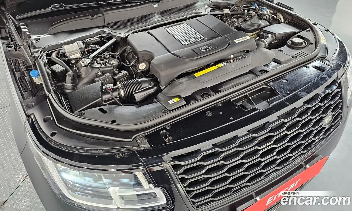 Land Rover Range Rover 2018 4.4 автомат (гидро), фото 6 Land Rover Range Rover 2018 4.4 автомат (гидро), фото 6
