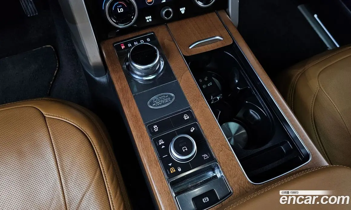 Land Rover Range Rover 2018 4.4 автомат (гидро), фото 9 Land Rover Range Rover 2018 4.4 автомат (гидро), фото 9