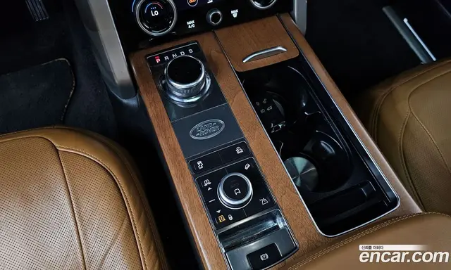 Land Rover Range Rover 2018 4.4 автомат (гидро), миниатюра 9 Land Rover Range Rover 2018 4.4 автомат (гидро), миниатюра 9
