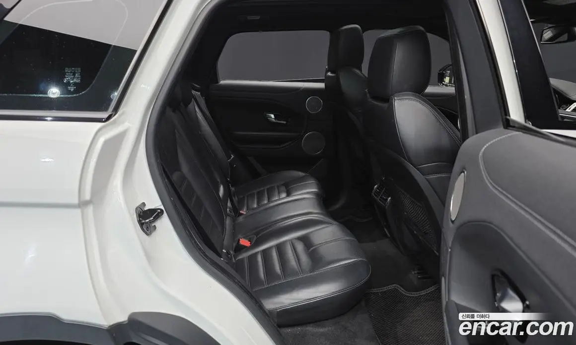 Land Rover Range Rover Evoque 2015 2.0 автомат (гидро), фото 11