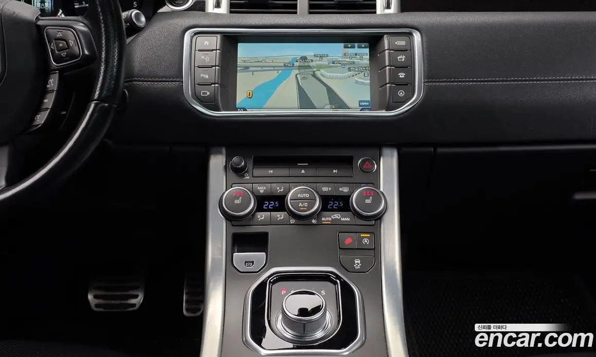 Land Rover Range Rover Evoque 2015 2.0 автомат (гидро), фото 12
