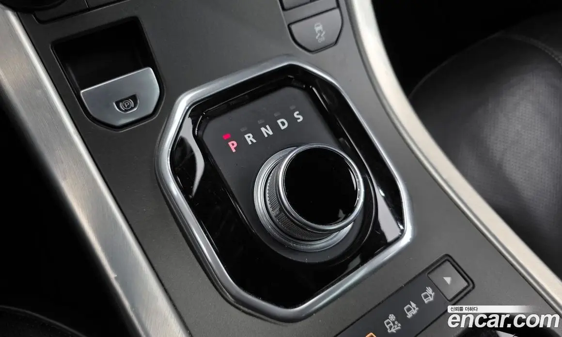 Land Rover Range Rover Evoque 2015 2.0 автомат (гидро), фото 9