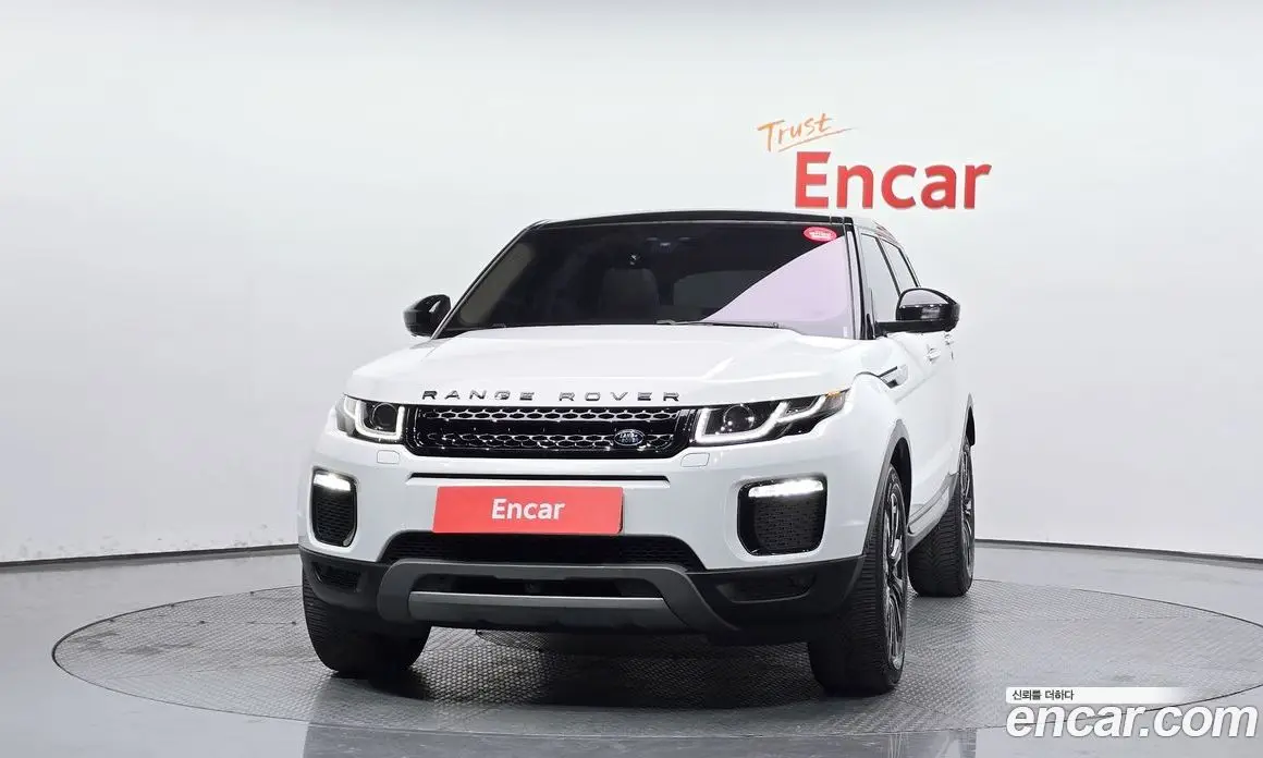 Land Rover Range Rover Evoque 2018 2.0 автомат (гидро), фото 3