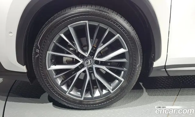 Lexus NX 2024 2.5 автомат (гидро), миниатюра 5 Lexus NX 2024 2.5 автомат (гидро), миниатюра 5