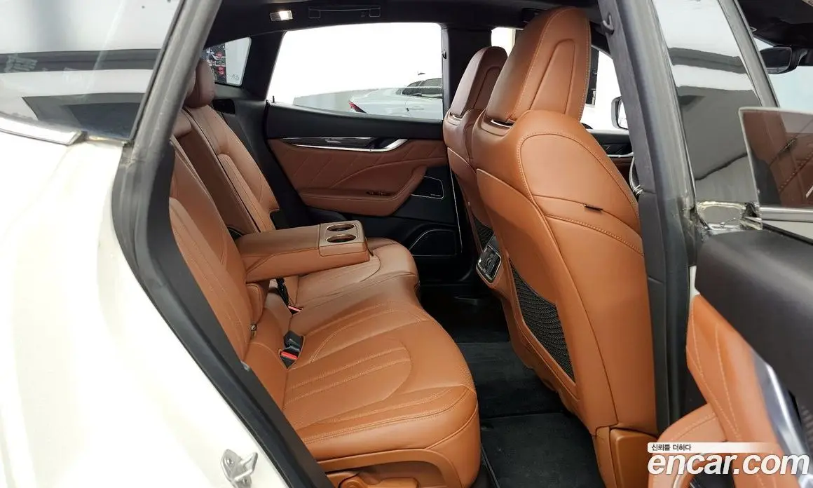 Maserati Levante 2019 3.0 автомат (гидро), фото 18 Maserati Levante 2019 3.0 автомат (гидро), фото 18