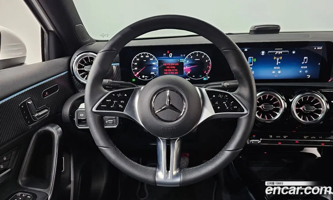 Mercedes-Benz A-Class 2024 2.0 автомат (гидро), фото 18
