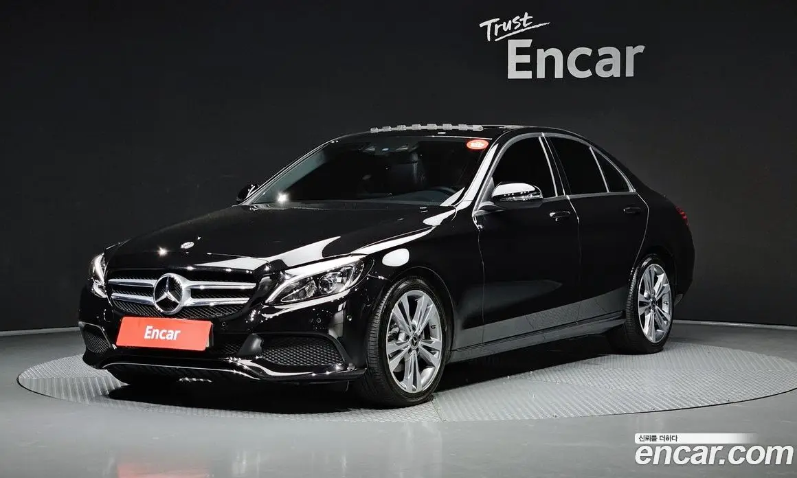 Mercedes-Benz C-Class 2017 2.1 автомат (гидро), фото 1 Mercedes-Benz C-Class 2017 2.1 автомат (гидро), фото 1