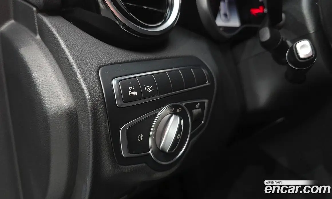 Mercedes-Benz C-Class 2017 2.1 автомат (гидро), фото 27 Mercedes-Benz C-Class 2017 2.1 автомат (гидро), фото 27