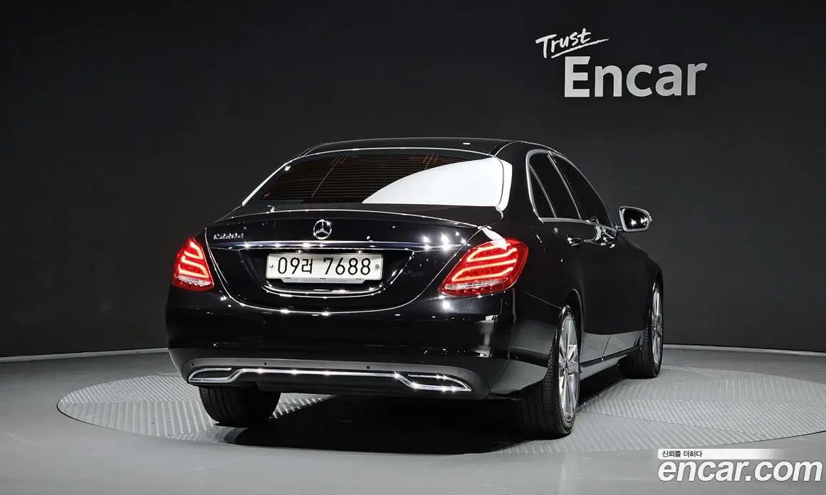 Mercedes-Benz C-Class 2017 2.1 автомат (гидро), фото 4 Mercedes-Benz C-Class 2017 2.1 автомат (гидро), фото 4