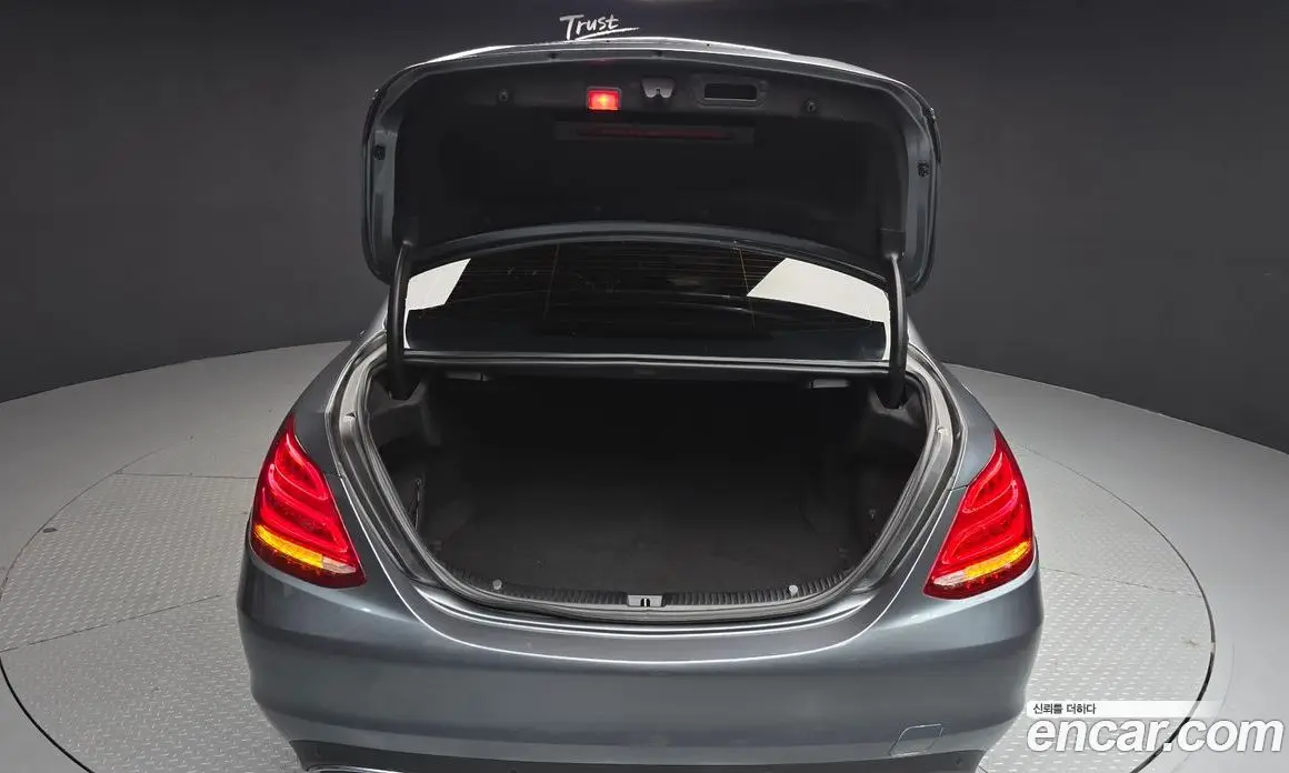Mercedes-Benz C-Class 2017 2.1 автомат (гидро), фото 26 Mercedes-Benz C-Class 2017 2.1 автомат (гидро), фото 26