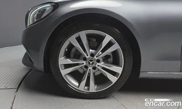 Mercedes-Benz C-Class 2017 2.1 автомат (гидро), миниатюра 5 Mercedes-Benz C-Class 2017 2.1 автомат (гидро), миниатюра 5