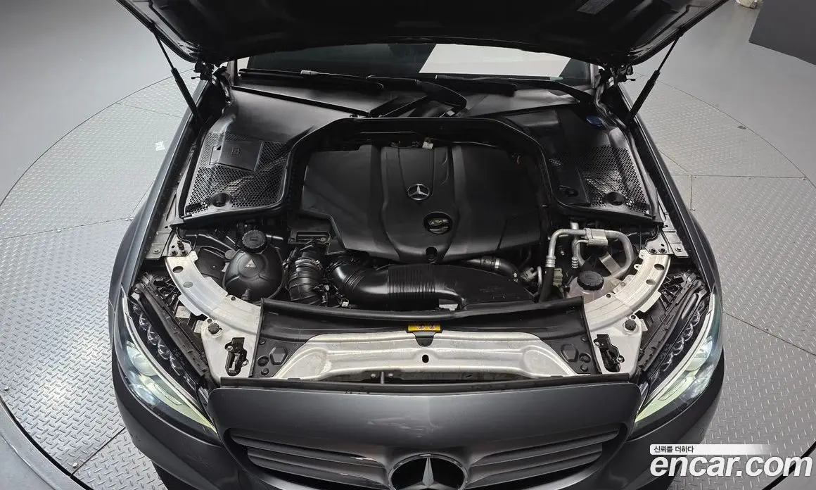 Mercedes-Benz C-Class 2017 2.1 автомат (гидро), фото 6 Mercedes-Benz C-Class 2017 2.1 автомат (гидро), фото 6