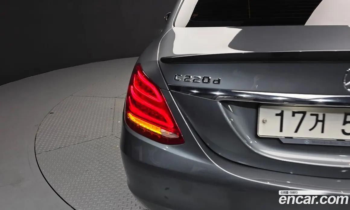 Mercedes-Benz C-Class 2017 2.1 автомат (гидро), фото 9 Mercedes-Benz C-Class 2017 2.1 автомат (гидро), фото 9