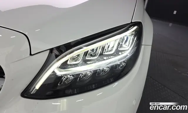 Mercedes-Benz C-Class 2019 1.9 автомат (гидро), миниатюра 8