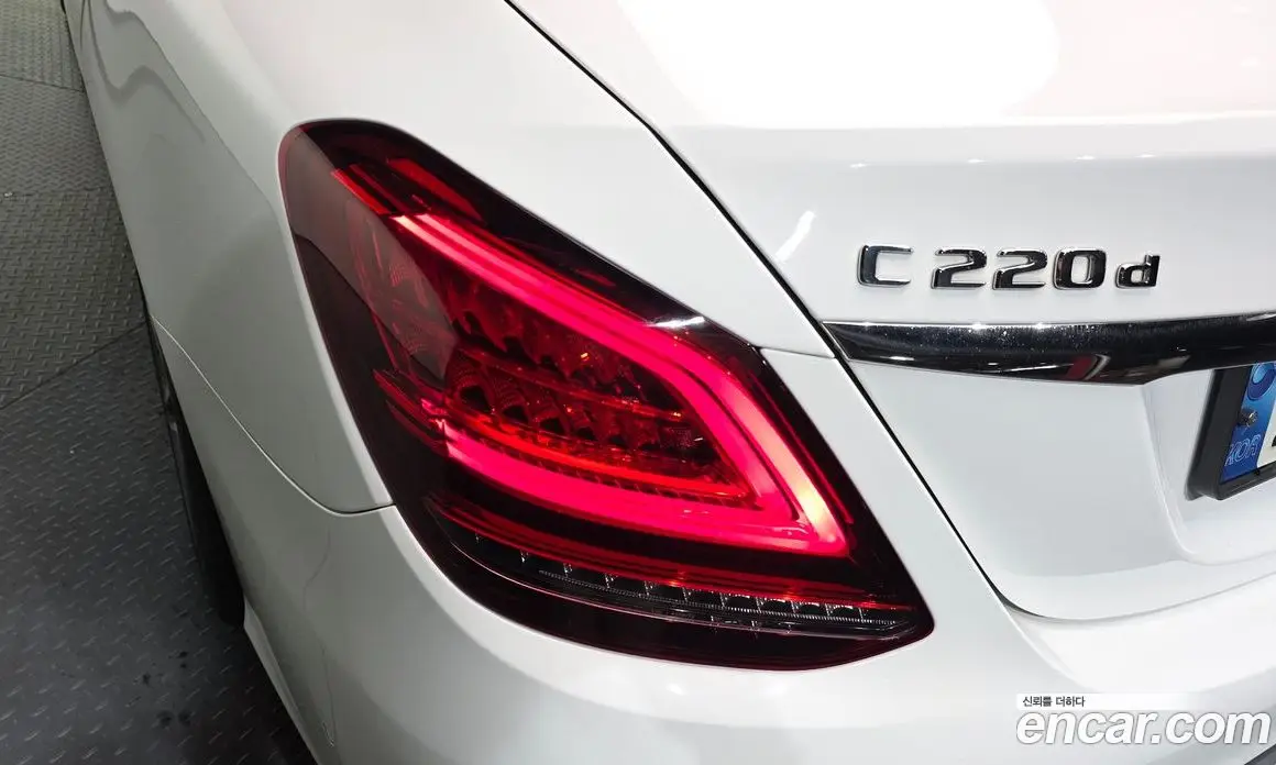 Mercedes-Benz C-Class 2019 1.9 автомат (гидро), фото 9