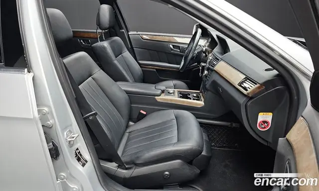 Mercedes-Benz E-Class 2010 3.5 автомат (гидро), миниатюра 12