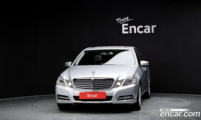 Mercedes-Benz E-Class 2010 3.5 автомат (гидро), миниатюра 3