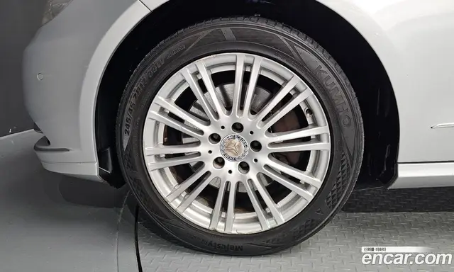 Mercedes-Benz E-Class 2010 3.5 автомат (гидро), миниатюра 5