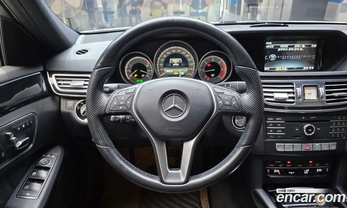 Mercedes-Benz E-Class 2015 2.1 автомат (гидро), фото 13
