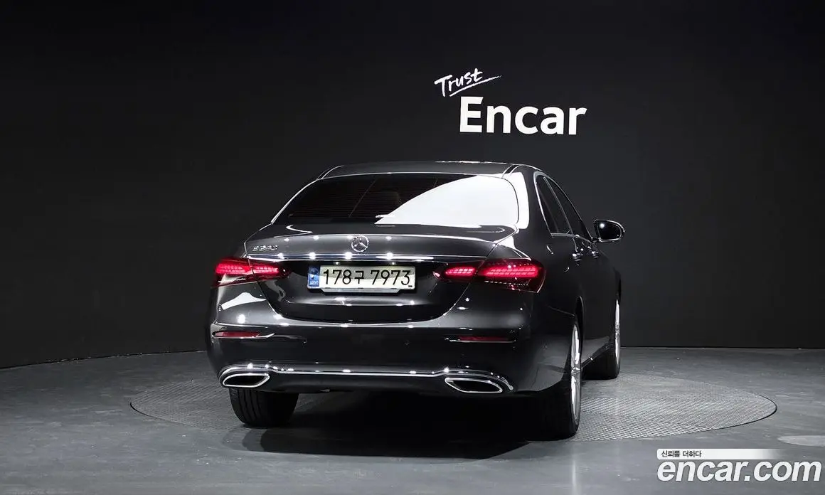 Mercedes-Benz E-Class 2021 2.0 автомат (гидро), фото 4 Mercedes-Benz E-Class 2021 2.0 автомат (гидро), фото 4