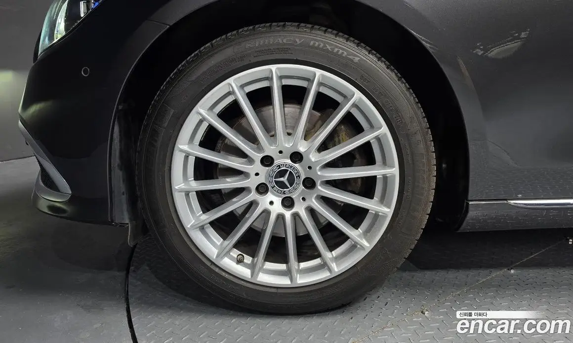 Mercedes-Benz E-Class 2021 2.0 автомат (гидро), фото 5 Mercedes-Benz E-Class 2021 2.0 автомат (гидро), фото 5